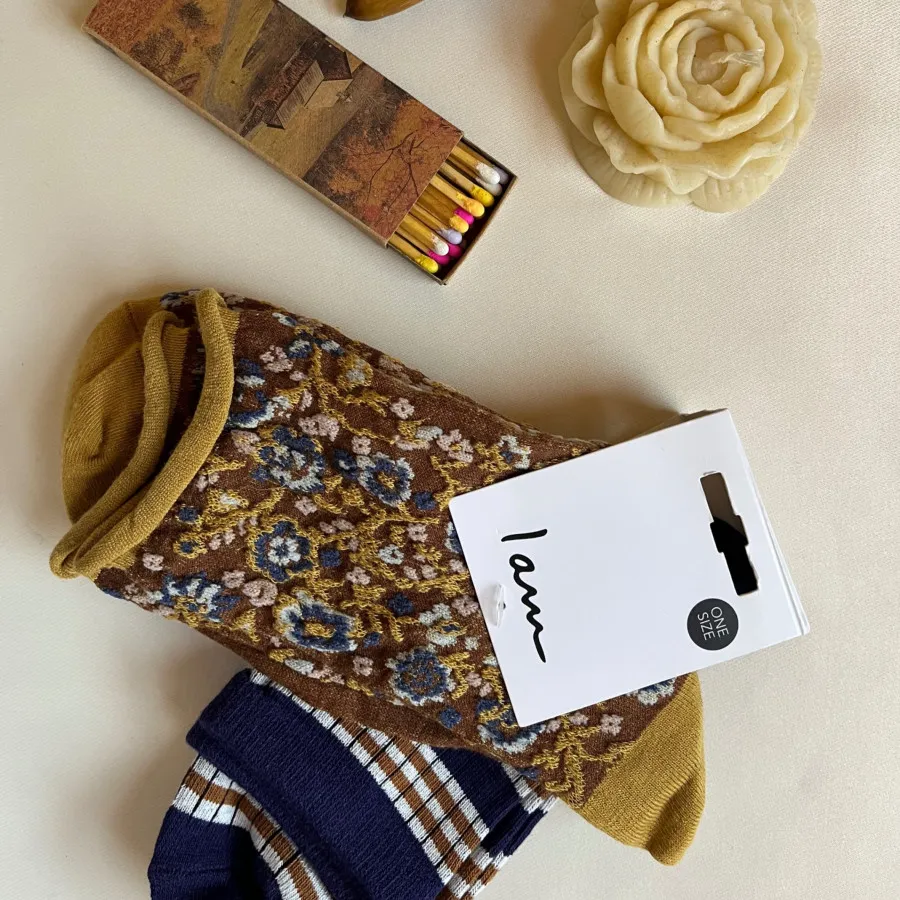 جوراب ساق دار