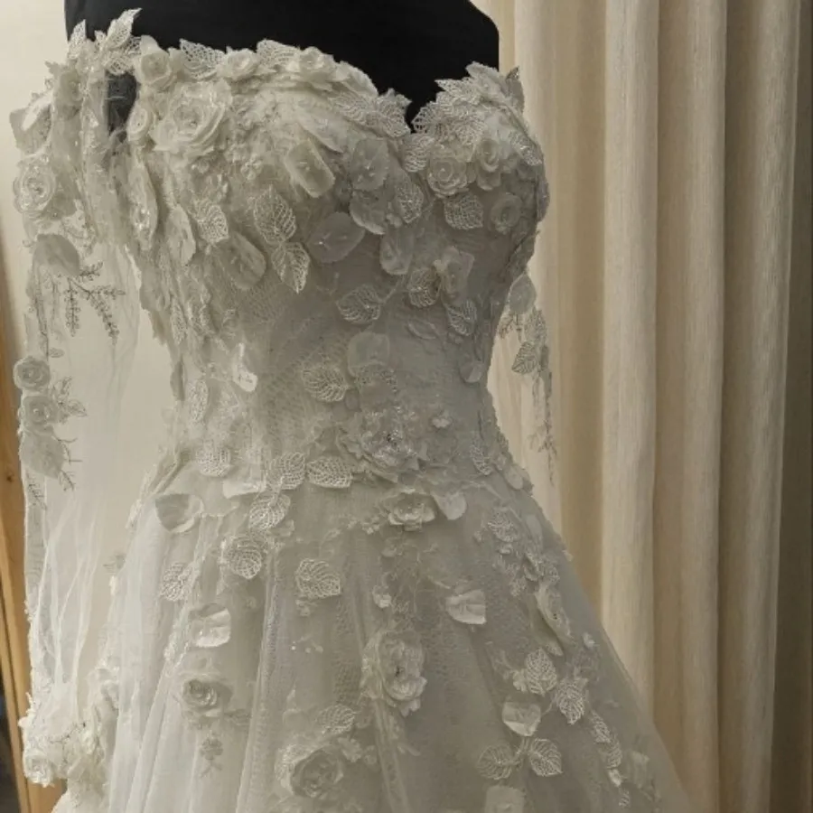 لباس عروس مزون هستی