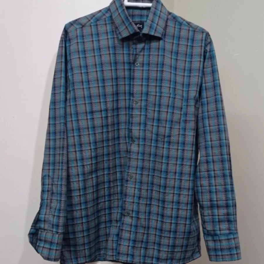 پیراهن مردانه