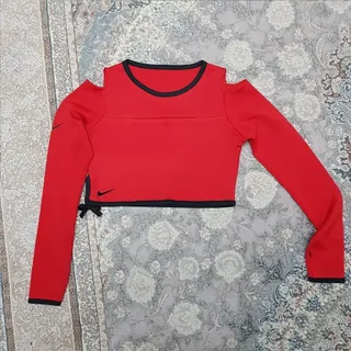 کراپ ورزشی قرمز