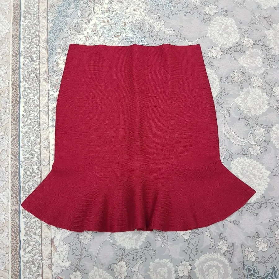 دامن بافت قرمز