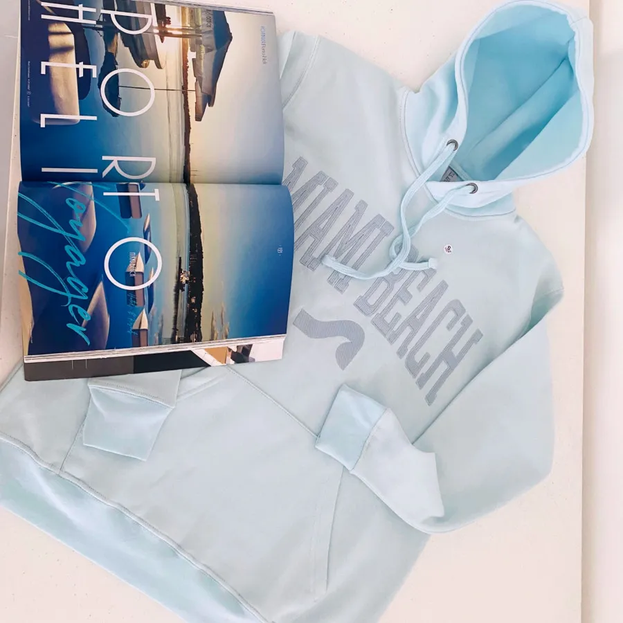 هودی وارداتی گلدوزی شده