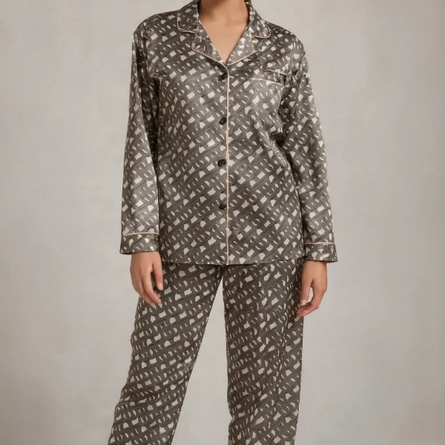 ست بلوز و شلوار ساتن