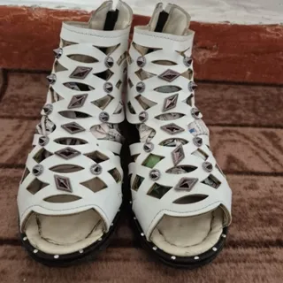 صندل دخترانه