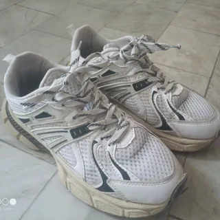 کتونی سفید مدل FWWW