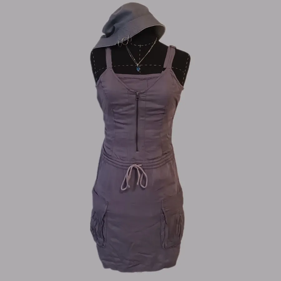 سارافن(پیراهن) یاسی