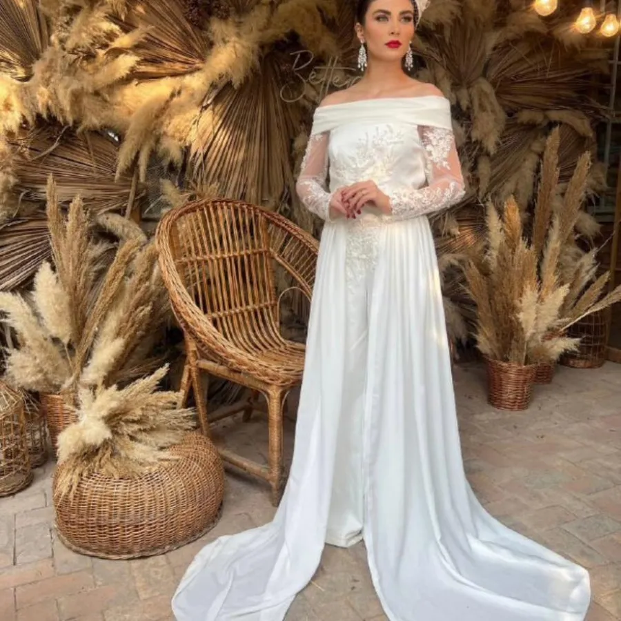 لباس عقد اورال و کلاه عقد