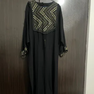 عبای مشکی ‌سوزن دوزی