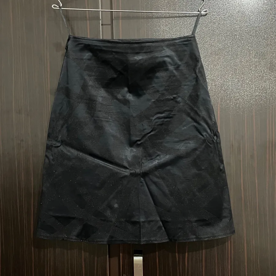 دامن مشکی زارا پارچه شاین