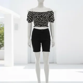 کراپ بابونه و شلوارک