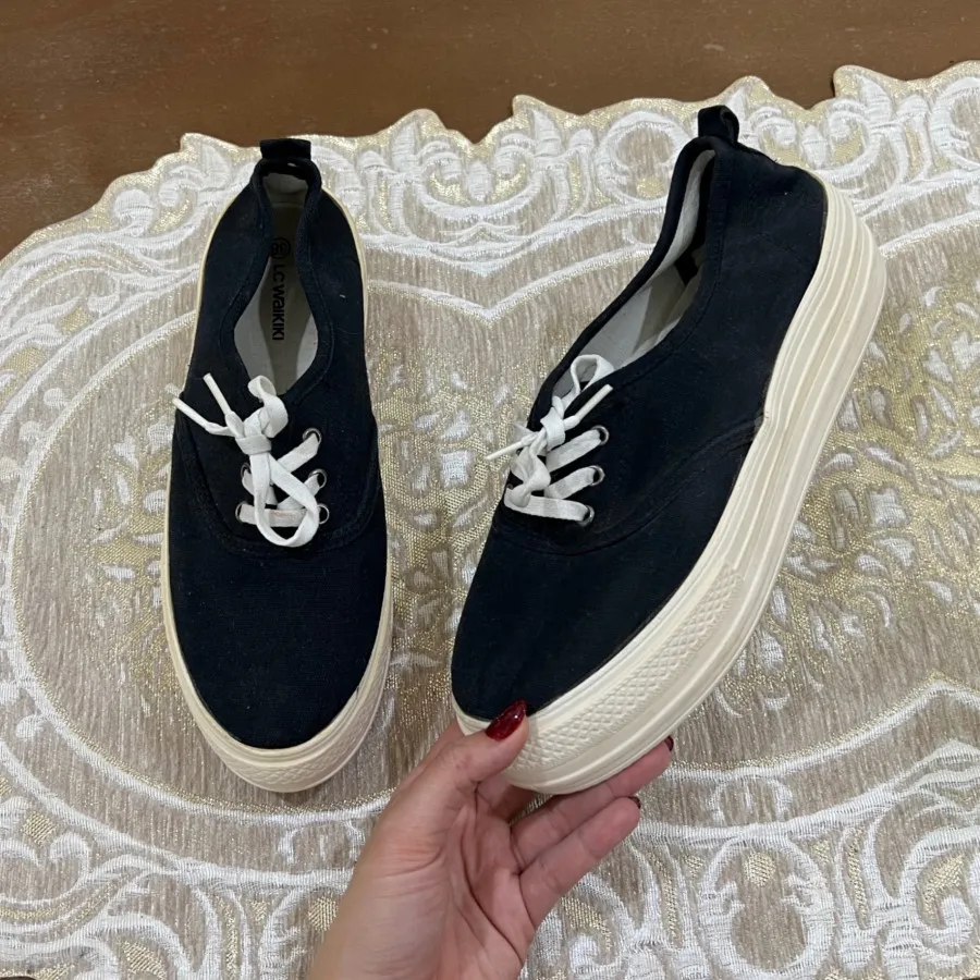 کفش السی واکی