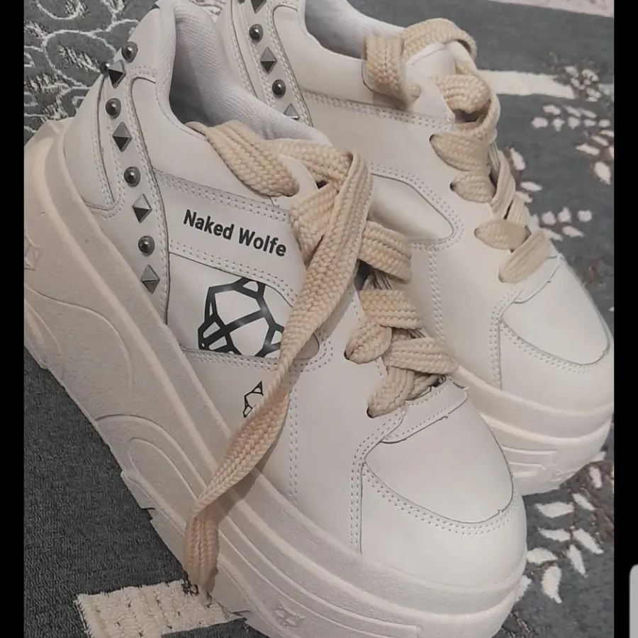 کفش نکد وولف اصل