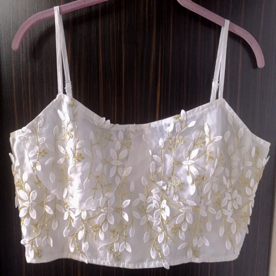 کراپ زنانه گل برجسته