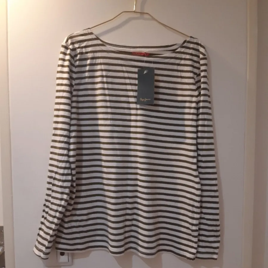 بلوز کاملا نو فرانسوی