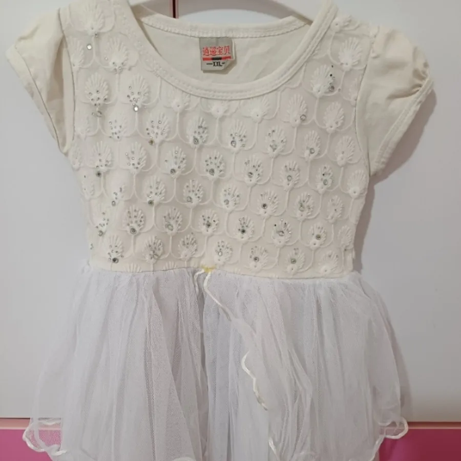 پیراهن بچگانه