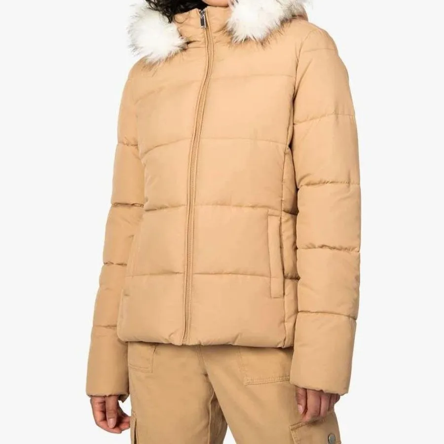 کاپشن فرانسوی Gemi