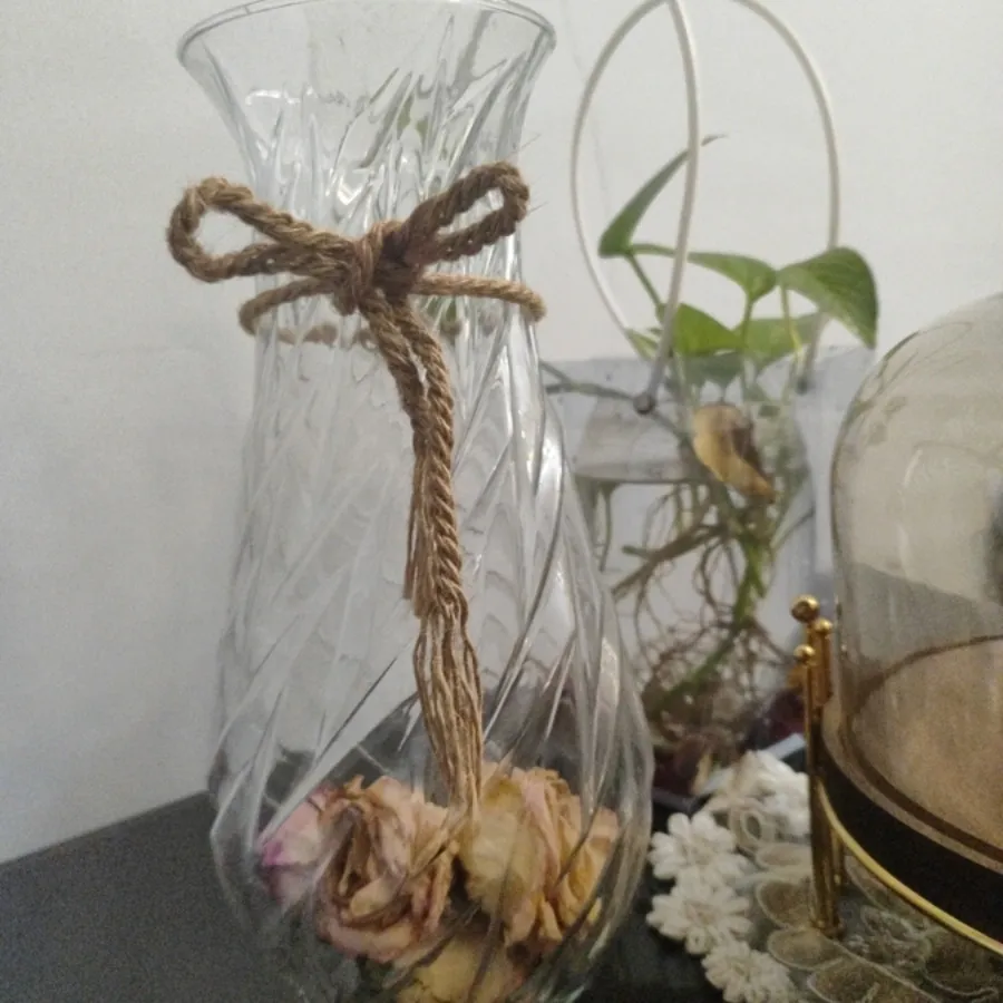 گلدان شیشه ای