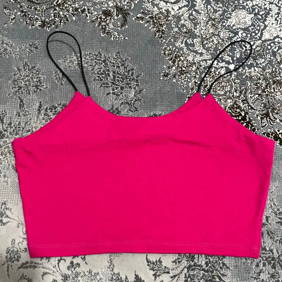 کراپ تاپ سرخابی