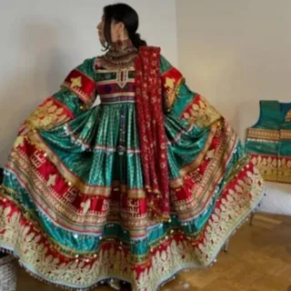 لباس گند مجلسی و محلی