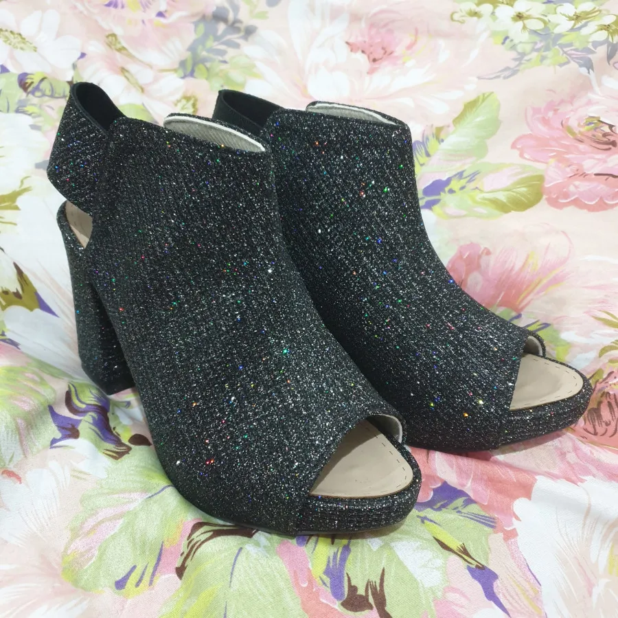 کفش مشکی شاین دار