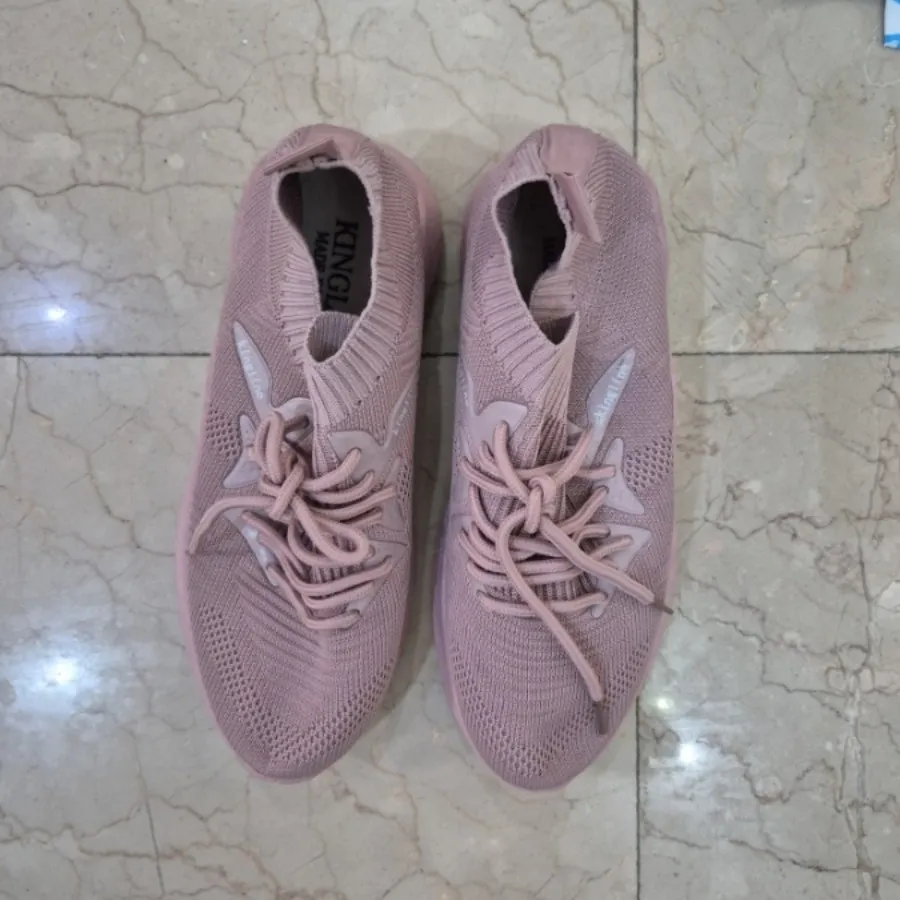 کفش کتانی خارجی نو