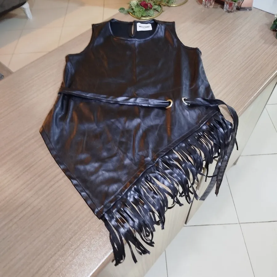 آستین حلقه ای چرم