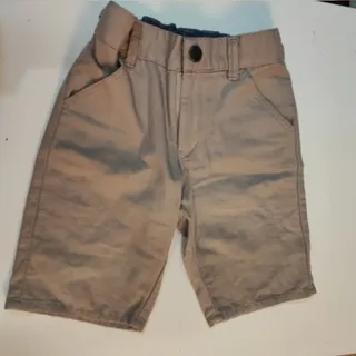 شلوارک بچگانه