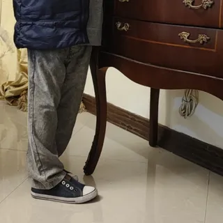 شلوار جین کاغذی بچگانه