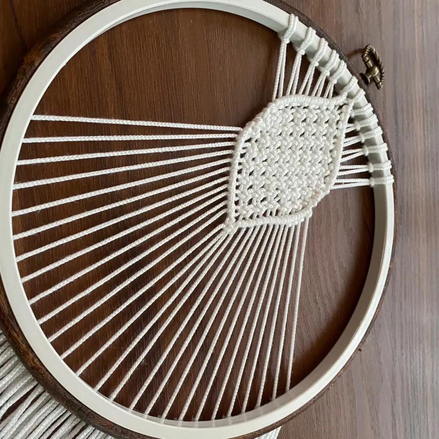 دیوار کوب مکرومه