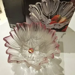 اجیل  خوری یا شکلات خوری