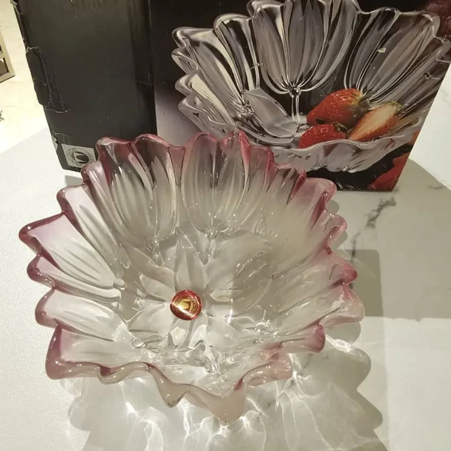 اجیل  خوری یا شکلات خوری