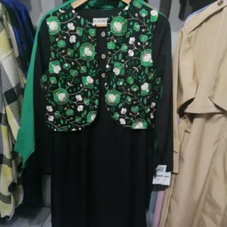 جلیقه و سارافون