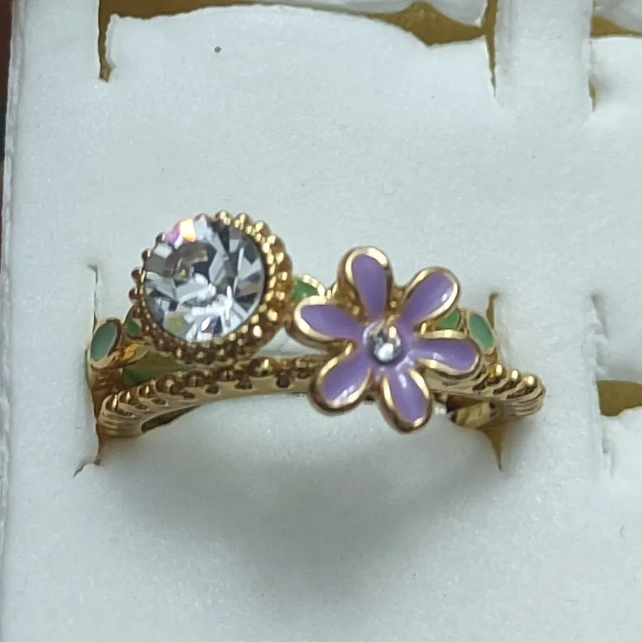 دوعدد انگشتر گل وجواهر