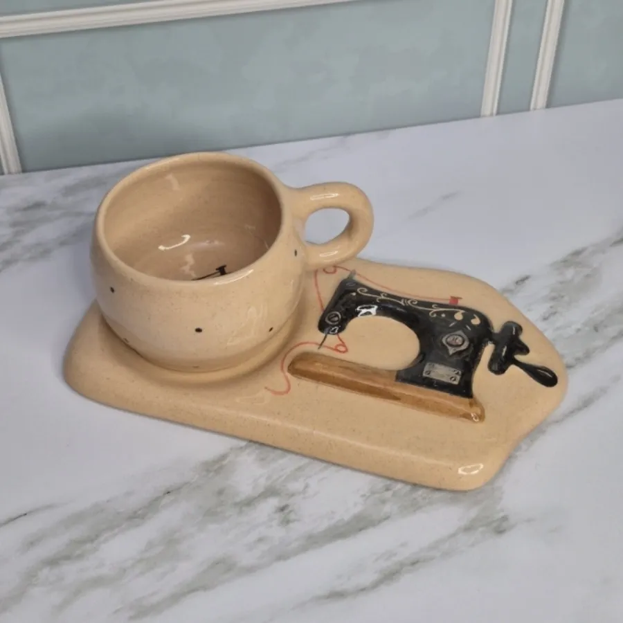 ماگ طرح چرخ خیاطی