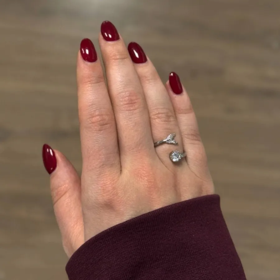 انگشتر دم وال و نگین