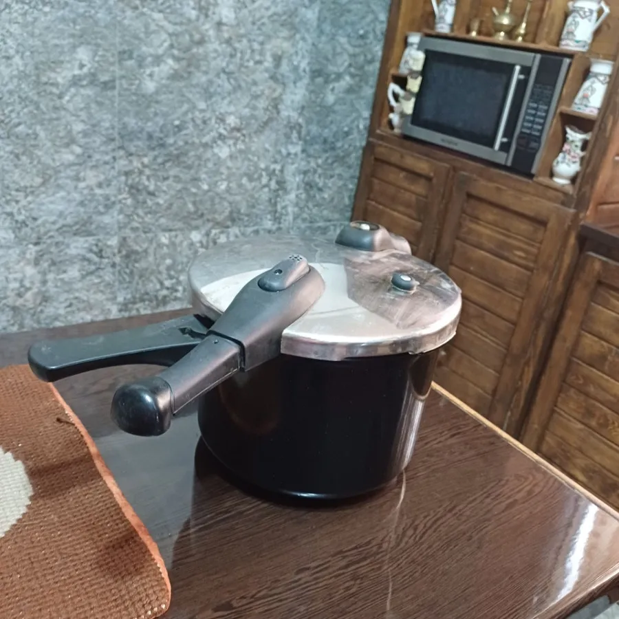 زودپز چدن آلمانی