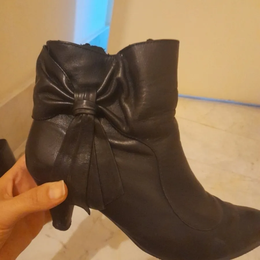 بوت پاشنه دار مشکی