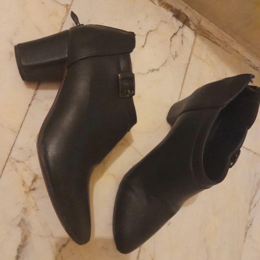 نیم بوت مشکی زنانه