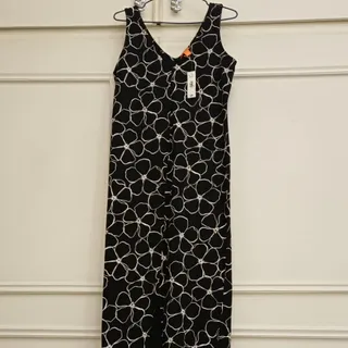 پیراهن گل ختمی