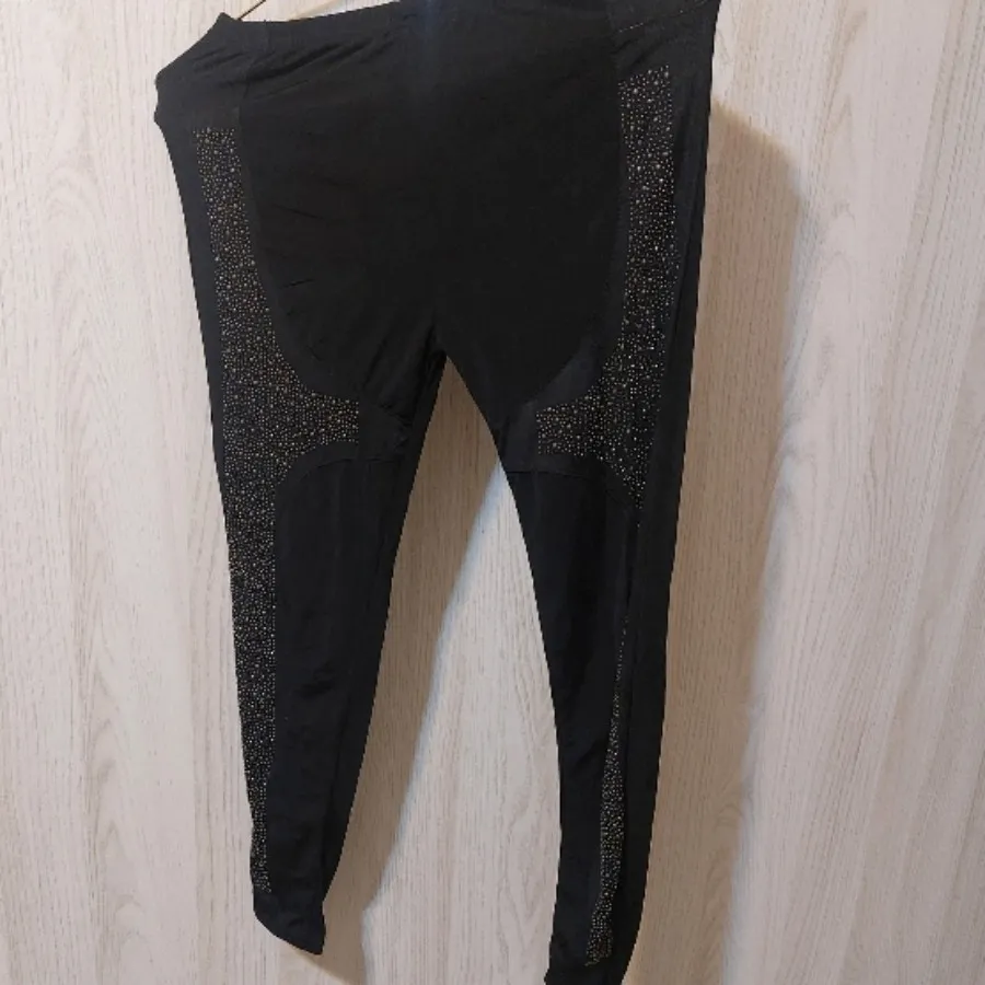 ساپورت نگین دار