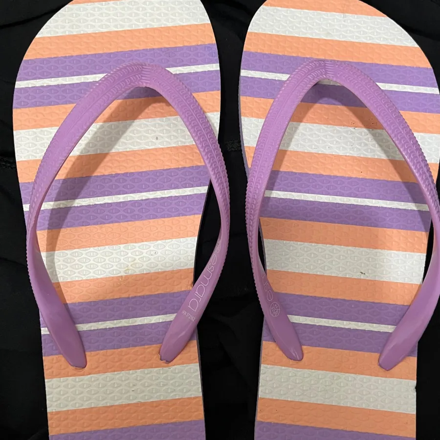 دمپایی انگشتی اسمارا