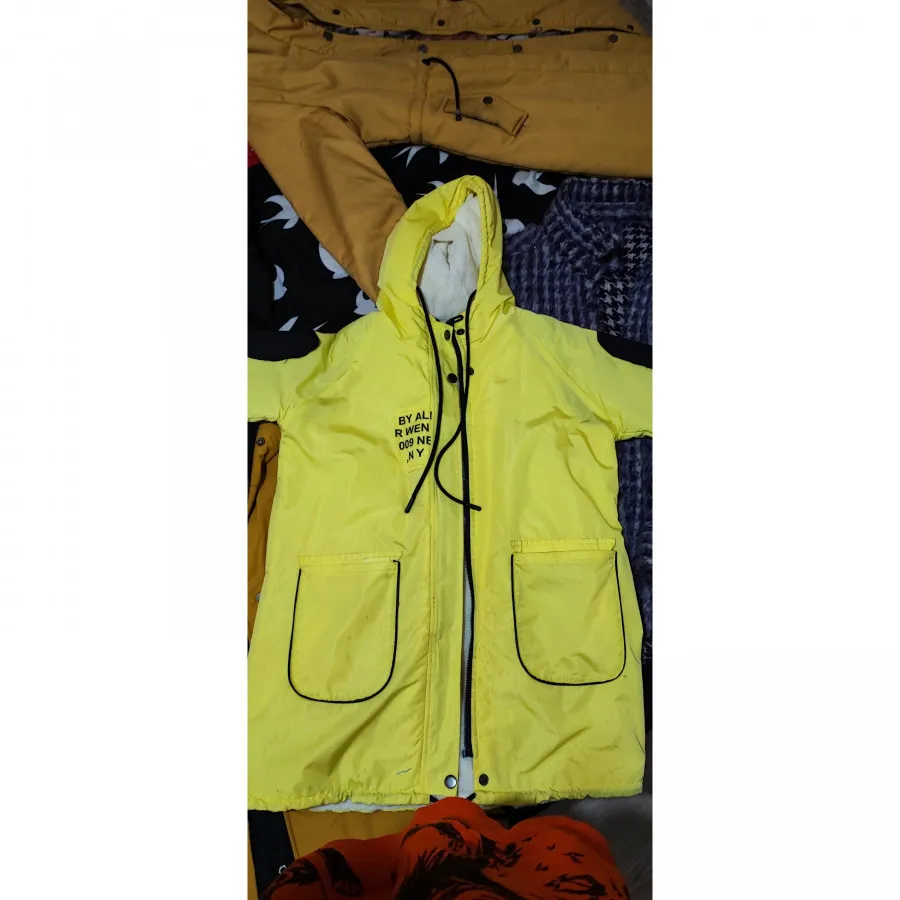 بارونی کاپشن زرد