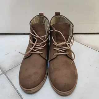 نیم بوت کلارک