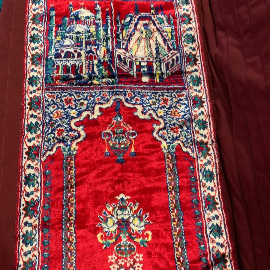 سجاده ابریشمی قدیمی