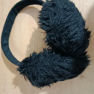 گوشگیر خزدار مشکی