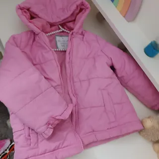 کاپشن خارجی صورتی سه سال