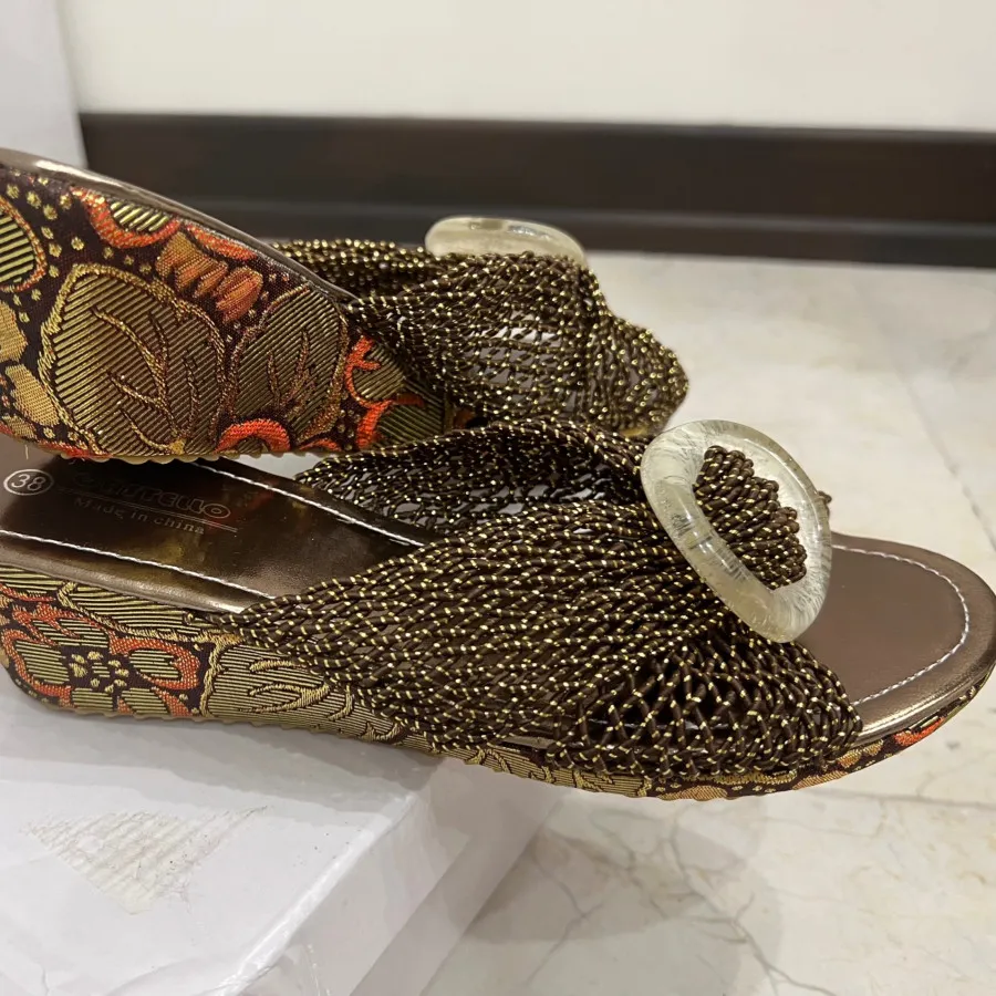 صندل بسیار سبک و راحت