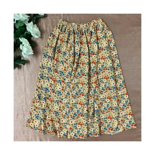 دامن نخی چین دار