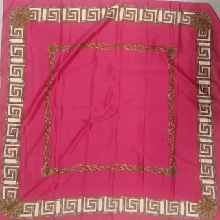 روسری ساتن سرخابی ورساچه