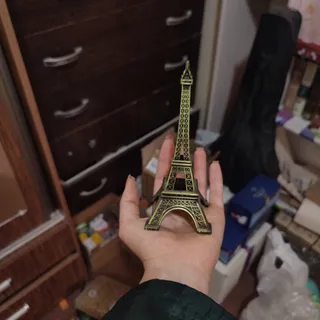 مجسمه برج ایفل